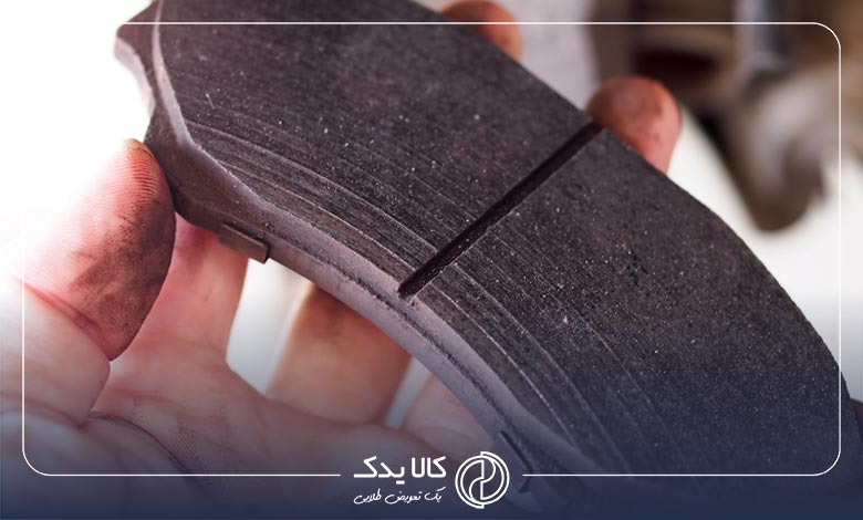 وجود مواد مختلف درون لنت ترمز